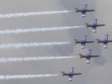 RIAT2009_230 - trailing smoke, the Breitling team